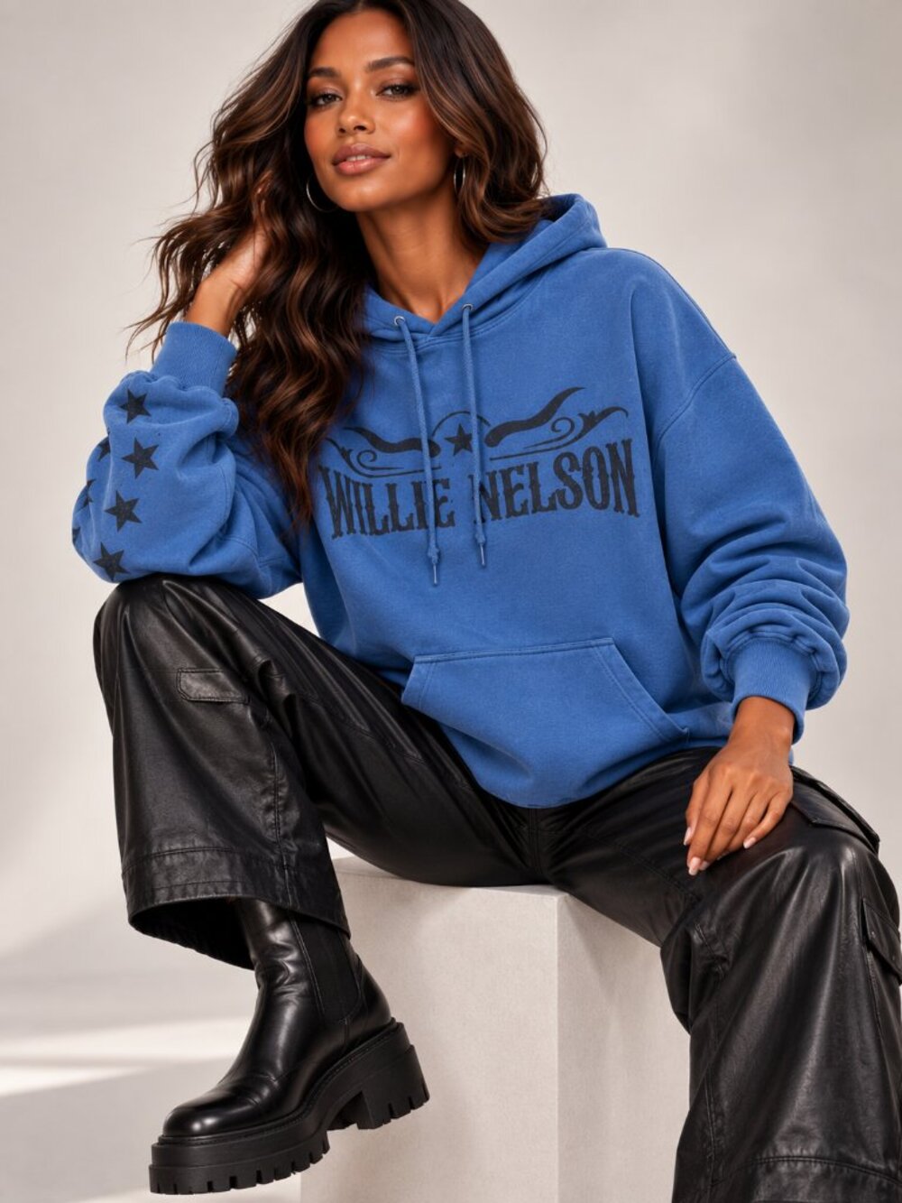 Urban Outfitters Willie Nelson Outlaw Graphic Hoodie Western XS NWT